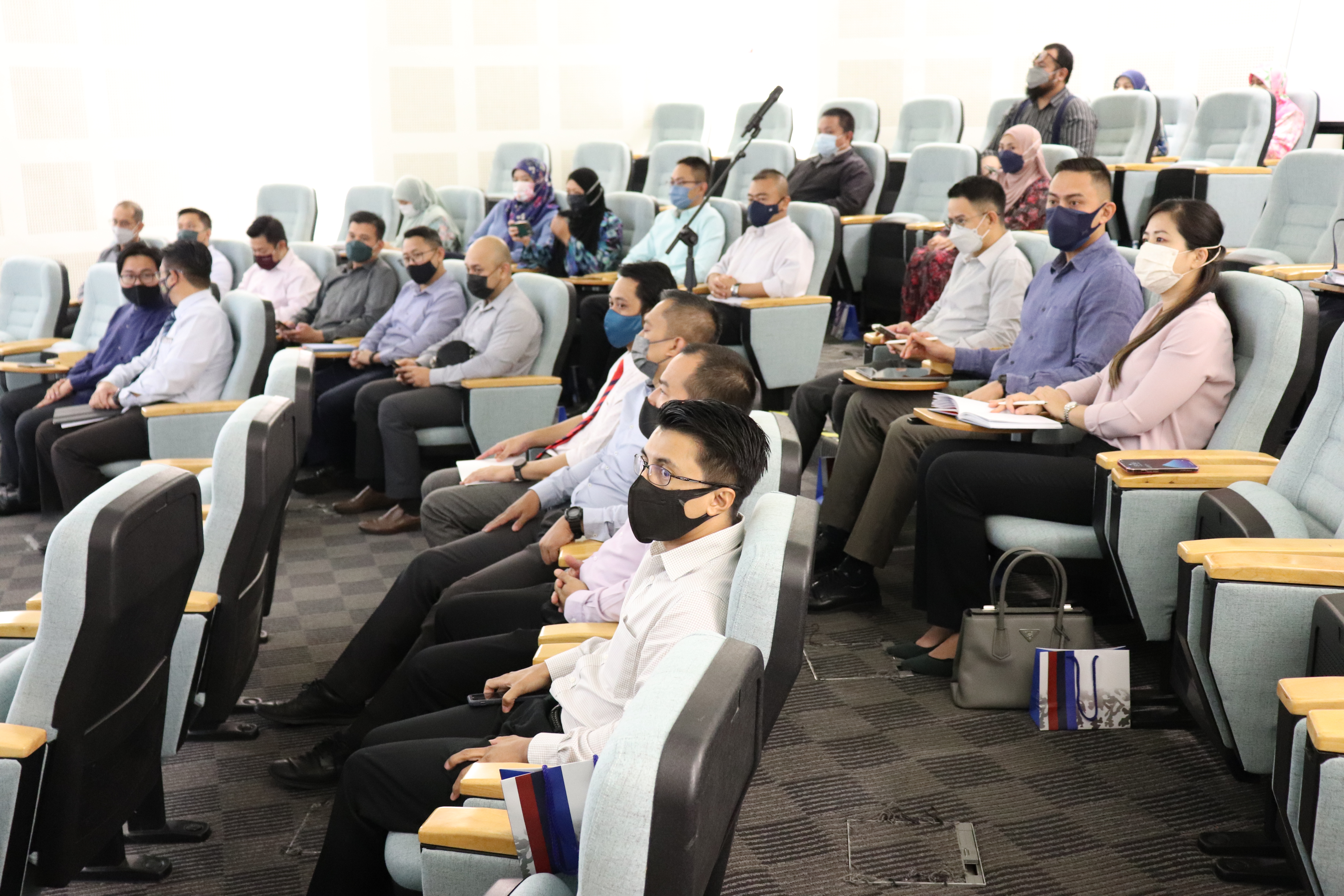 PR 3.JPG