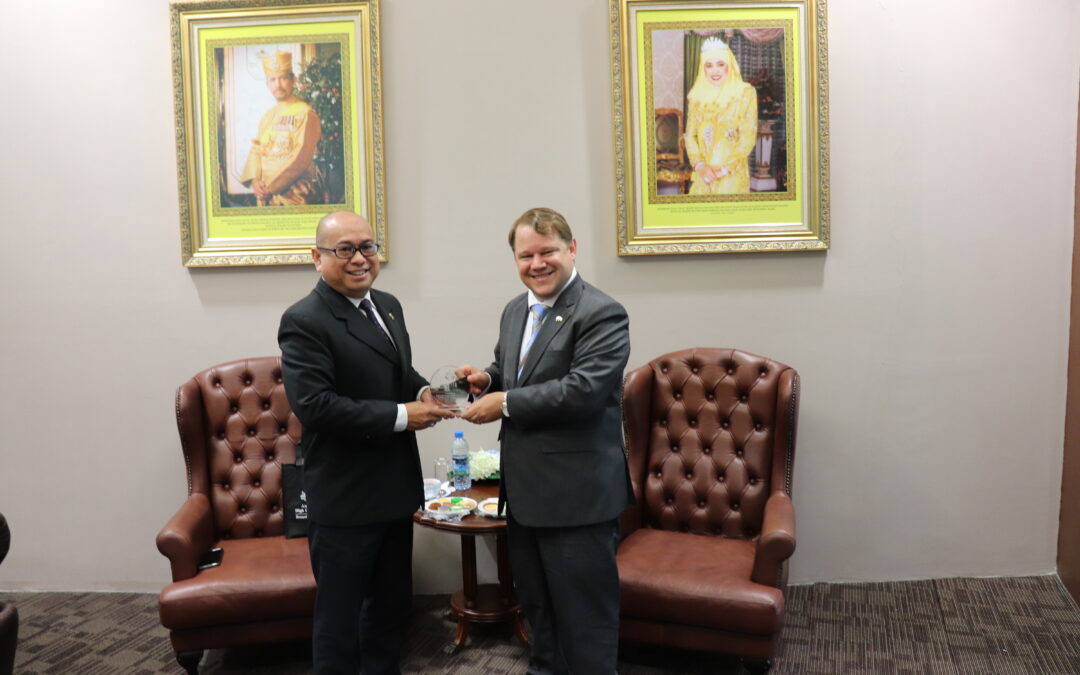 THE AUSTRALIAN HIGH COMMISSIONER TO BRUNEI DARUSSALAM VISIT SHHBIDSS
