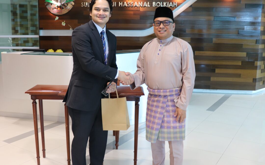 THE DEPUTY HIGH COMMISSIONER AND COUNSELLOR OF THE REPUBLIC OF SINGAPORE TO BRUNEI DARUSSALAM VISIT SHHBIDSS